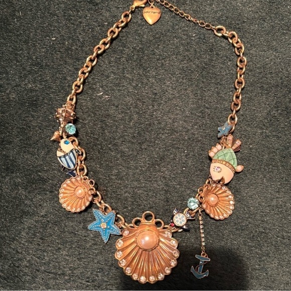 Betsey Johnson Massive Multi Fish Charm Necklace Retired Sea Shore Nautical look - Picture 4 of 4